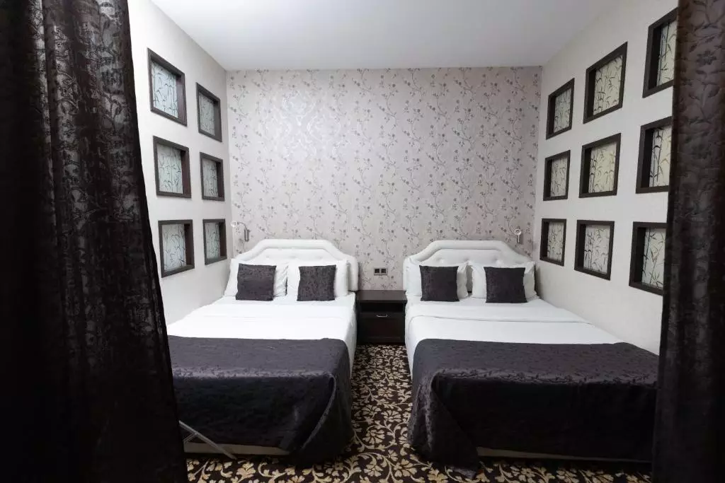 Shirak Hotel